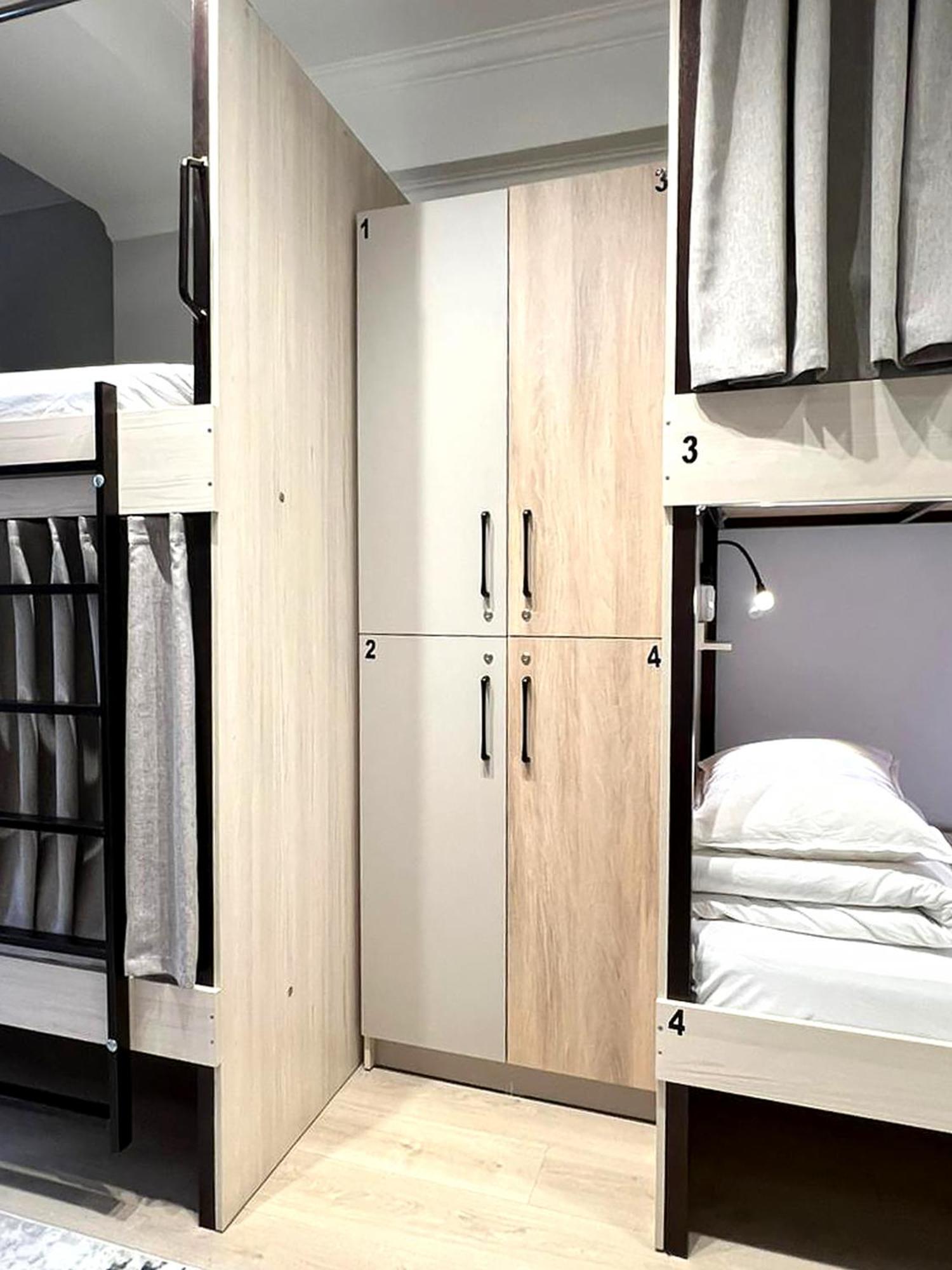 Compass Hostel บิชเคก ภายนอก รูปภาพ