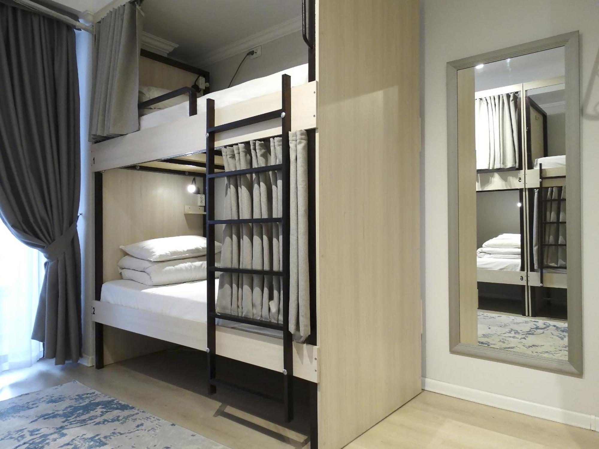 Compass Hostel บิชเคก ภายนอก รูปภาพ